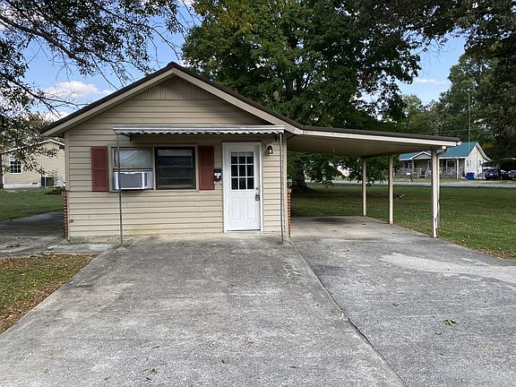 3rd image of 1015 Hills Chapel Rd