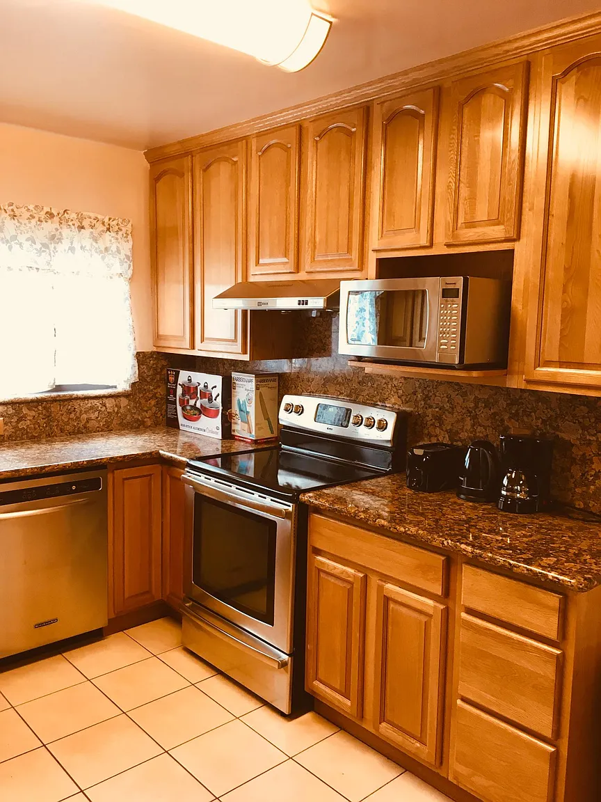 411 Huntington Ave photo 1