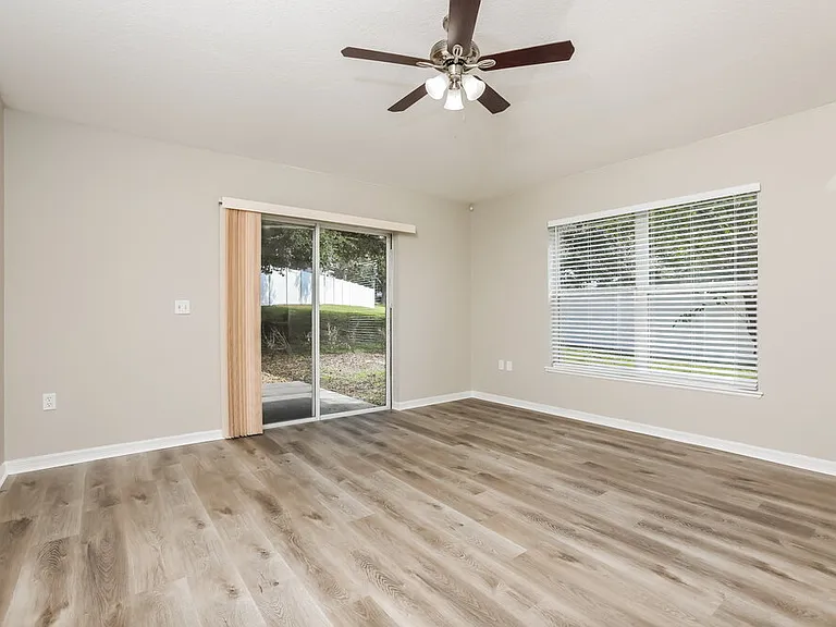 333 Lake Shepard Dr — Photo 5