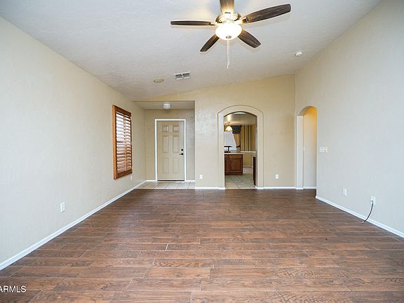5th image of 121 N Avellino Place