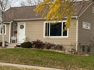 110 4th Ave N, Bayport, MN 55003