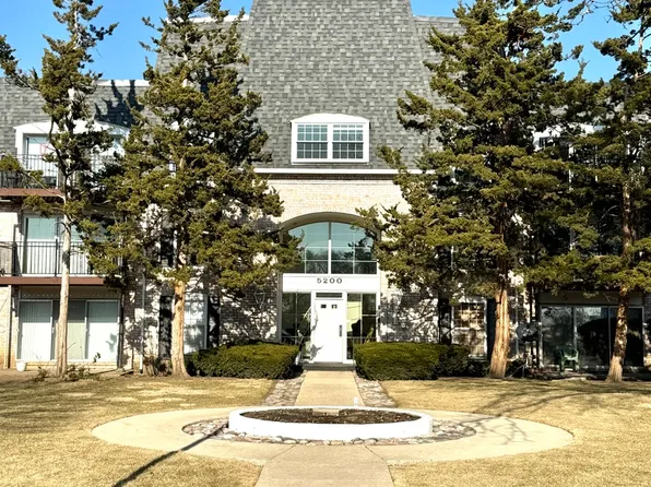 5200 Carriageway Dr APT 205, Rolling Meadows, IL 60008