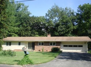 112 Baltimore Dr, Oak Ridge, TN 37830