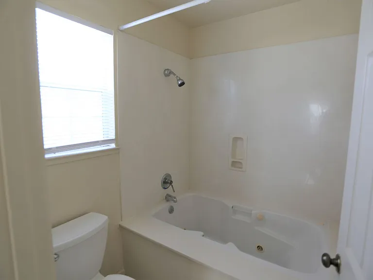 1613 Fig Ave #A — Photo 12