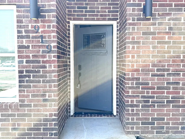 921 S Franklin Dr — Photo 25