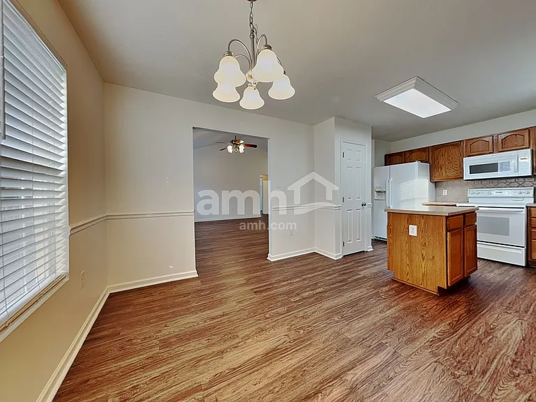 6513 Colossal Ln — Photo 5