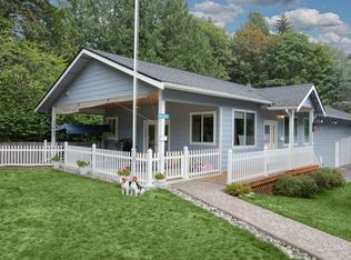 19822 64th Ave NE, Kenmore, WA 98028