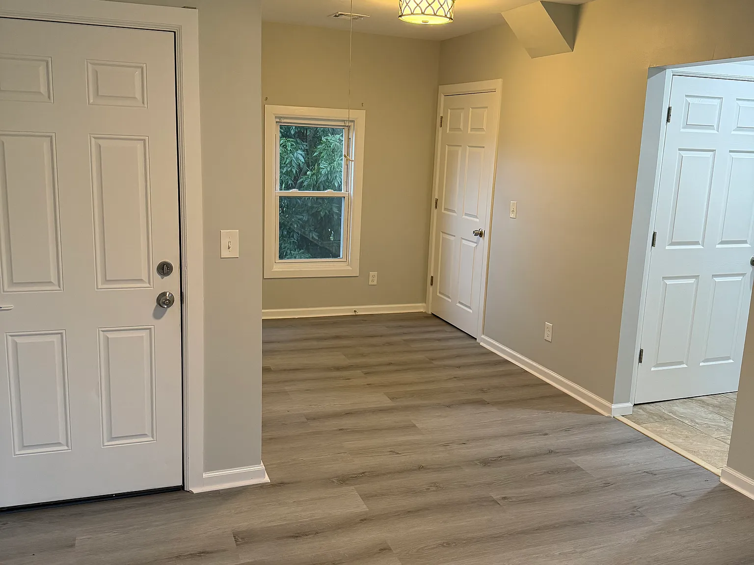 1 bed, $1,800 — Photo 1