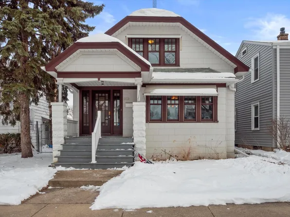 2432 South 62nd STREET, West Allis, WI 53219