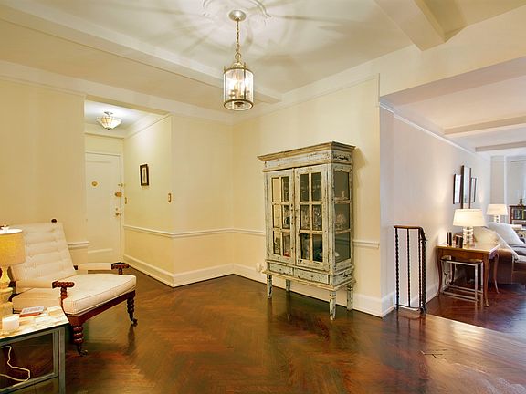 2nd image of 336 W End Ave APT 4-E