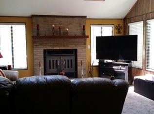 36 Snowflake Ln, Hedgesville, WV 25427