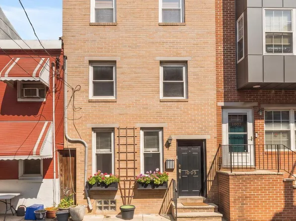 1005 S Cleveland St, Philadelphia, PA 19146