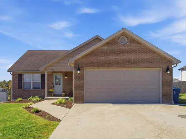 2004 White Oak Dr, Lawrenceburg, KY 40342