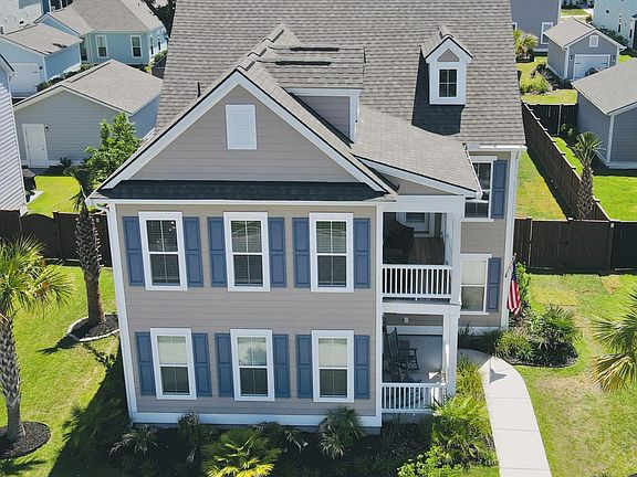 2nd image of 2013 Bouganvillia Dr