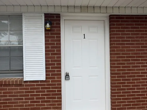 516 E Charles St #1, Matthews, NC 28105