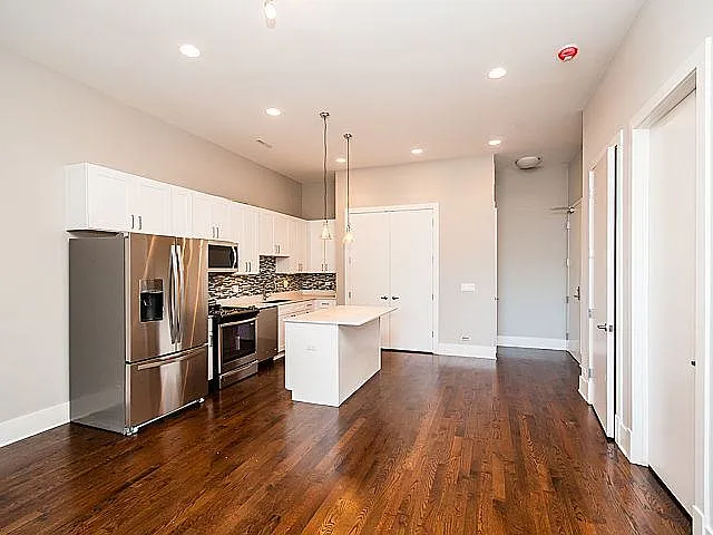 4601 N. Ravenswood Ave. — Photo 7