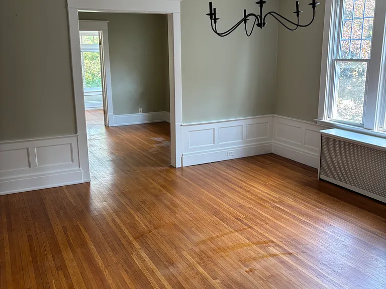622 Richmond Ave — Photo 3