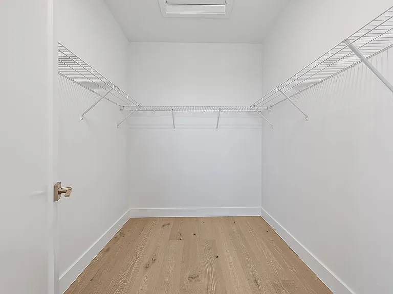 20471 Southernwood Ave — Photo 26