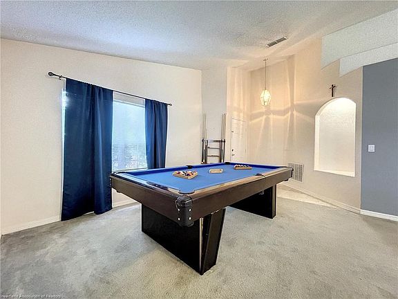 4th image of 18136 Saxony Ln