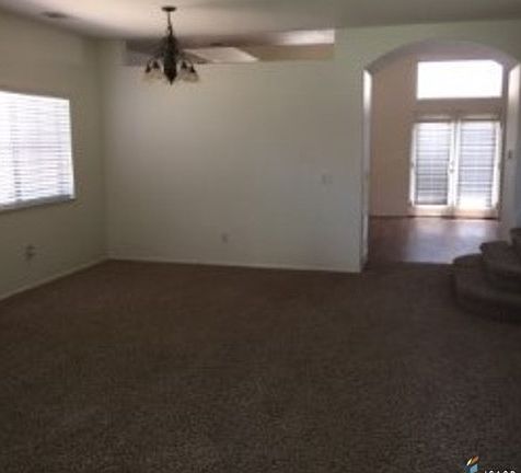 2nd image of 903 Manzanita Dr