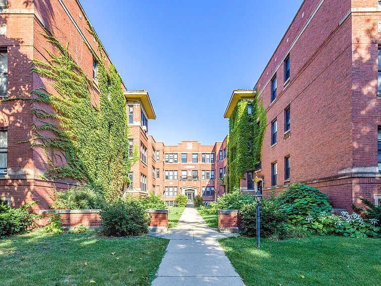 3929 1/2 N Keeler Ave #3S — Photo 6