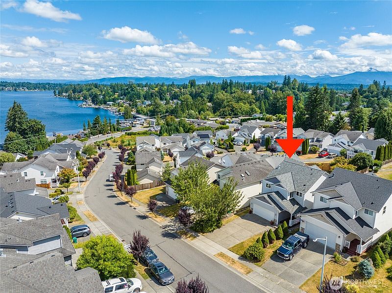 2nd image of 1327 113th Avenue SE