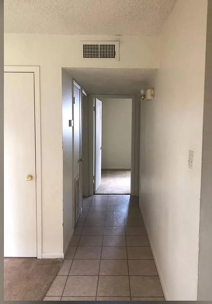 2 bed, 998 sqft, $825 — Photo 2