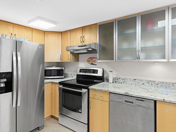 4th image of 611 Bayou Dr #10995