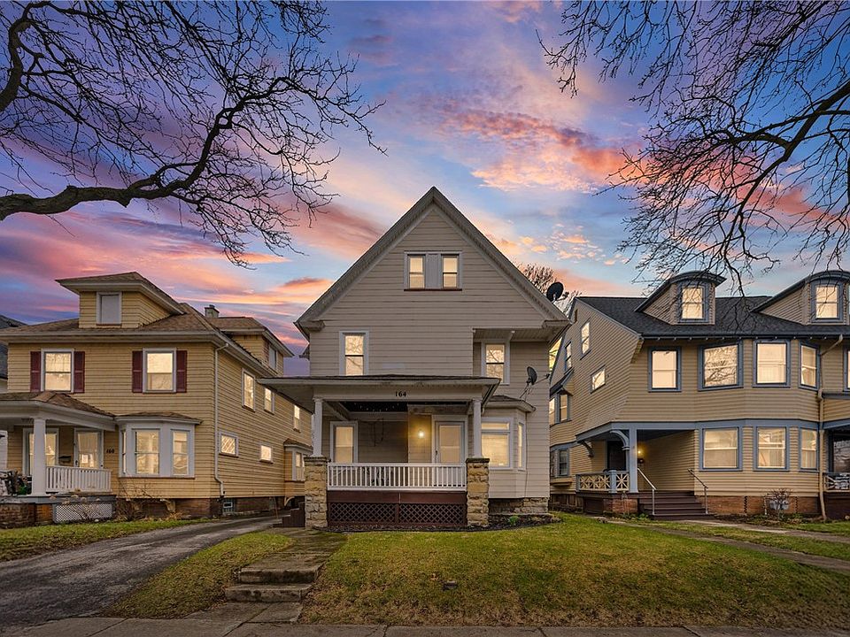 1st image of 164 Laburnam Cres