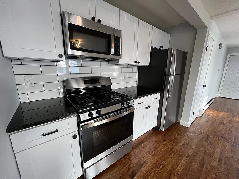 253 Sheffield Ave — Photo 9