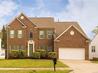 5810 Cloverside Ln, Charlotte, NC 28269