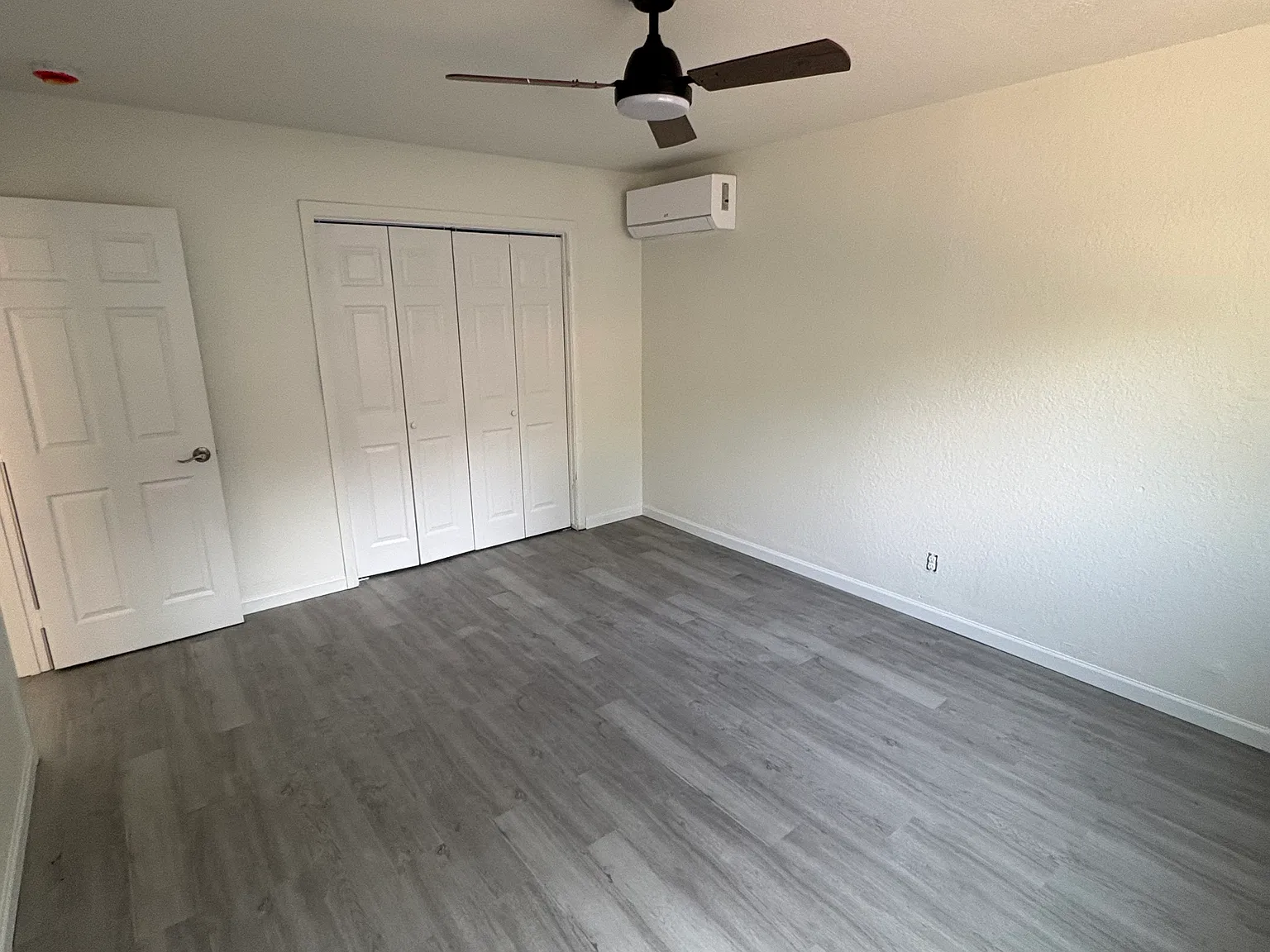 3 bed, 1100 sqft, $2,500 — Photo 4