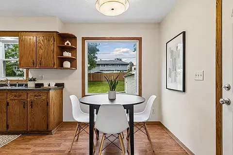 2 bed, 1300 sqft, $1,550 — Photo 1