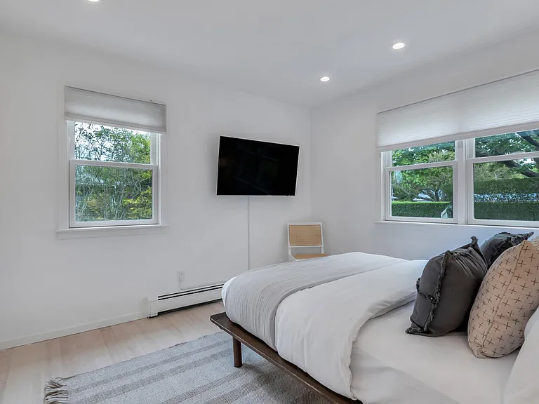 10 Barsdis Ln — Photo 26