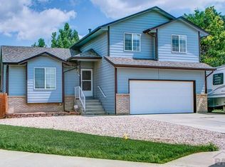 2 Mersey Ct, Pueblo, CO