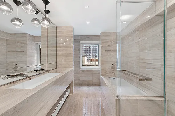 Rented by Century 21 Scope Realty | media 32