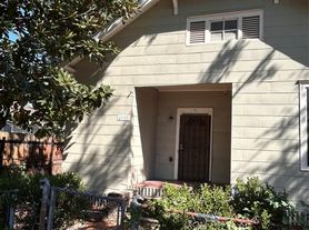 6737 Avenue E, Houston, TX