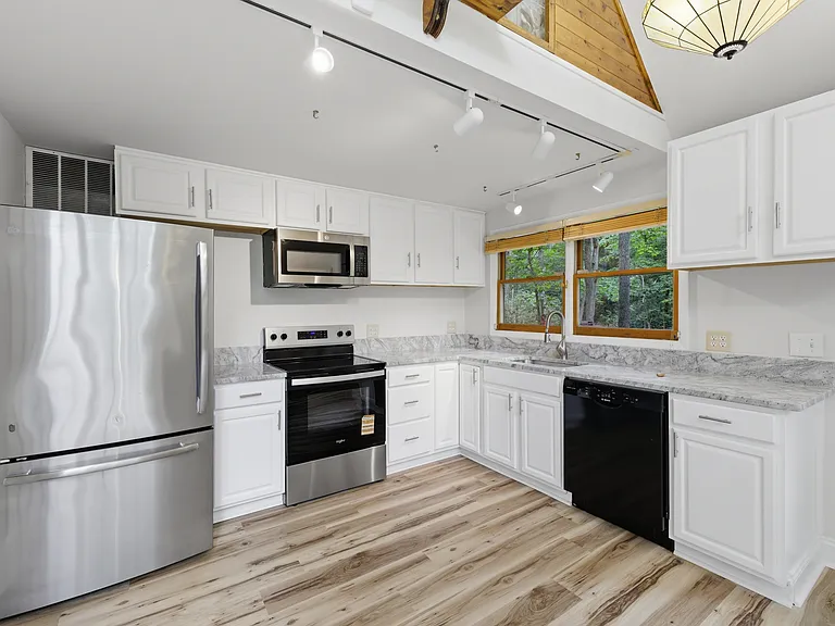 11492 Rawhide Rd — Photo 3