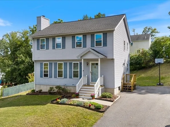 42 Brentwood Rd, Methuen, MA 01844
