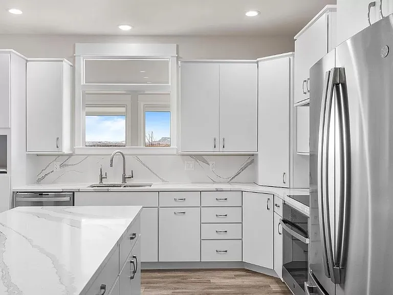 2504 Aspen Creek Trl — Photo 13