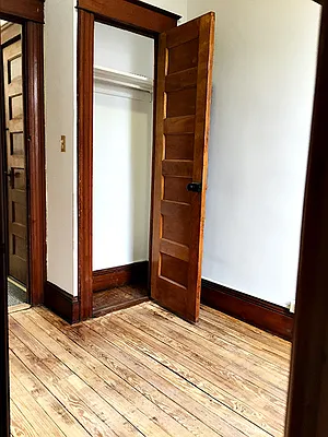 Rented by Capri Jet Realty Corp | media 16