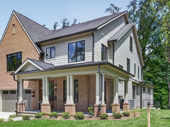 7601 Maryknoll Ave, Bethesda, MD 20817