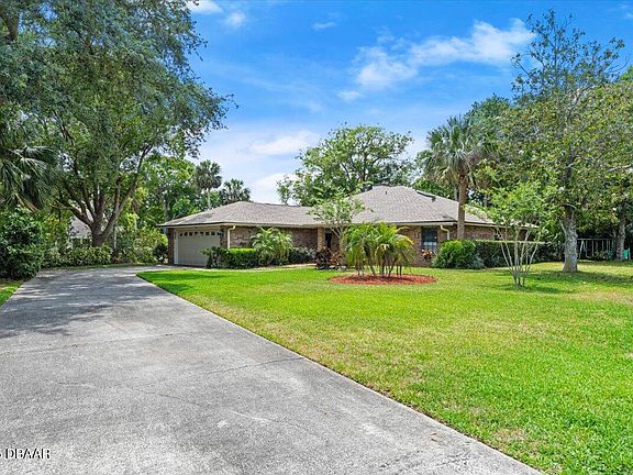 4th image of 912 Fruitwood Pl