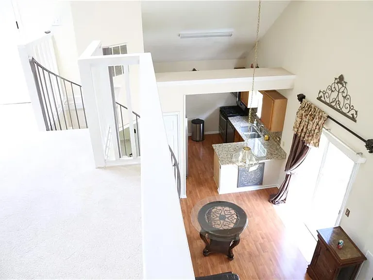 685 Crossbridge Aly — Photo 19