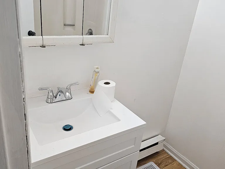 415 Dickens Ave — Photo 6