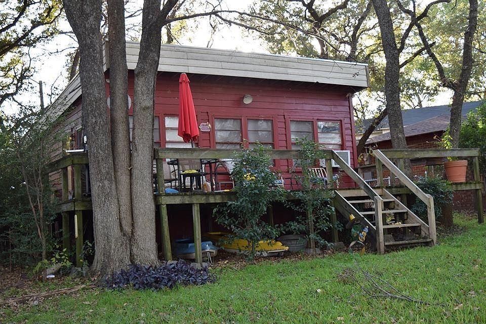 1st image of 131 Marina View Ct