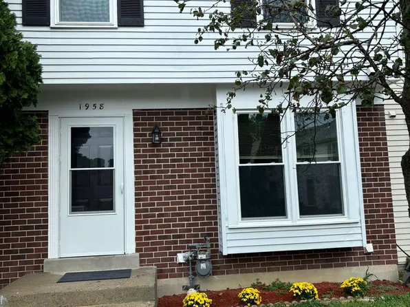 1958 Fountainbrook Ct, Woodbridge, VA 22192