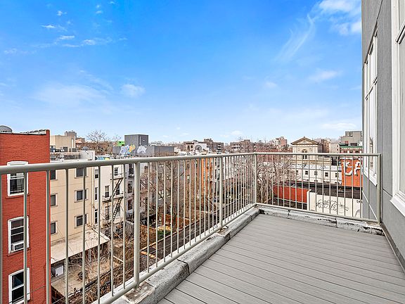 4th image of 794 Dekalb Ave #4B