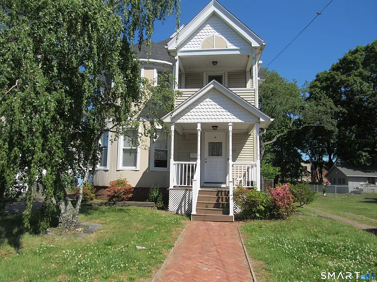69 Center St — Photo 1