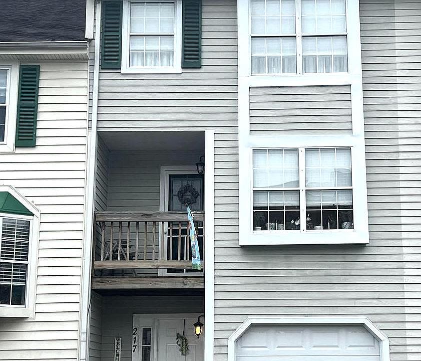 1st image of 217 Vercelli Dr